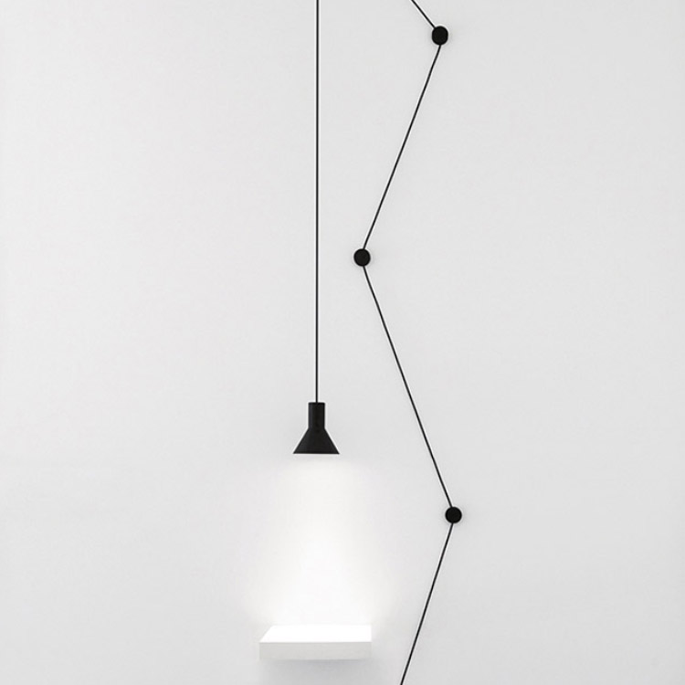 Choix de luminaires par KLR : Aménager une entrée graphique / appartement à Paris.